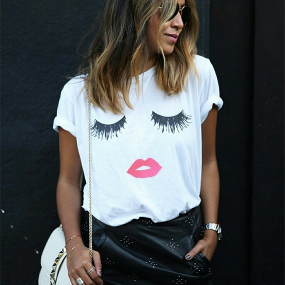 Tops - LAST ONE! Kissy face eyelash short sleeve tee